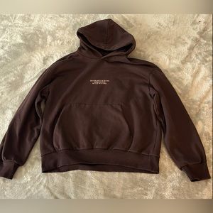 Medium dark brown hoodie, like new, slightly used, h&m, oversized fit.